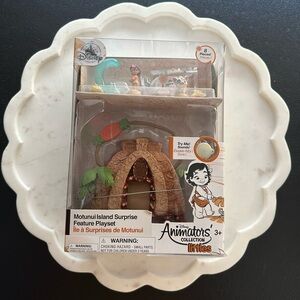Disney Animators' Collection Littles ~ Moana Motunui Island Surprise Playset